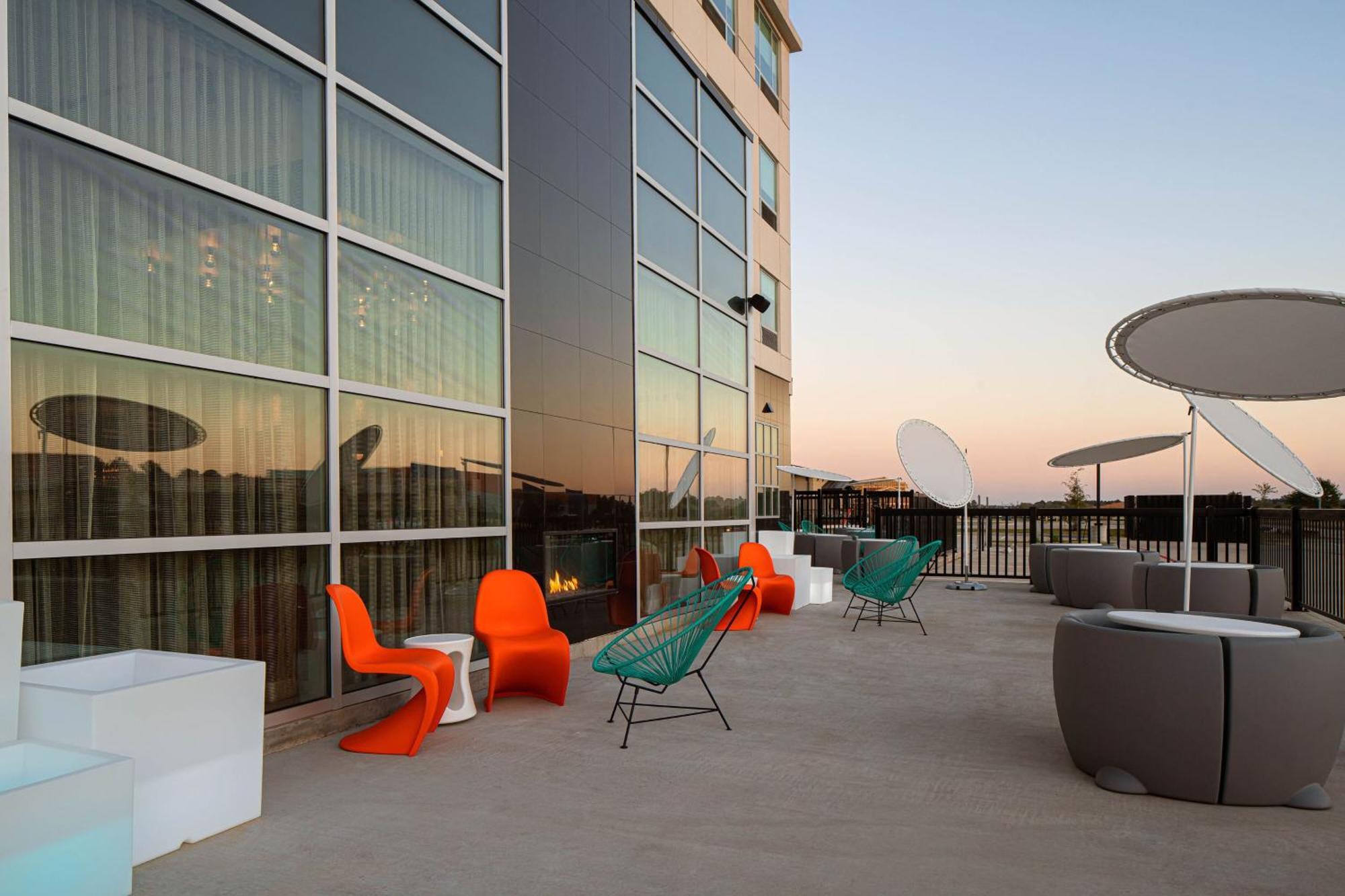 Aloft Katy Mills Hotel Exterior photo